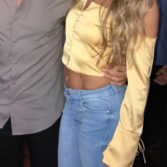 Silk off the shoulder hook + eye top - Picture 4 of 4